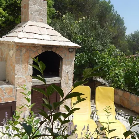 Lejlighed 2 Bedroom With Terrace Milna (Brac)